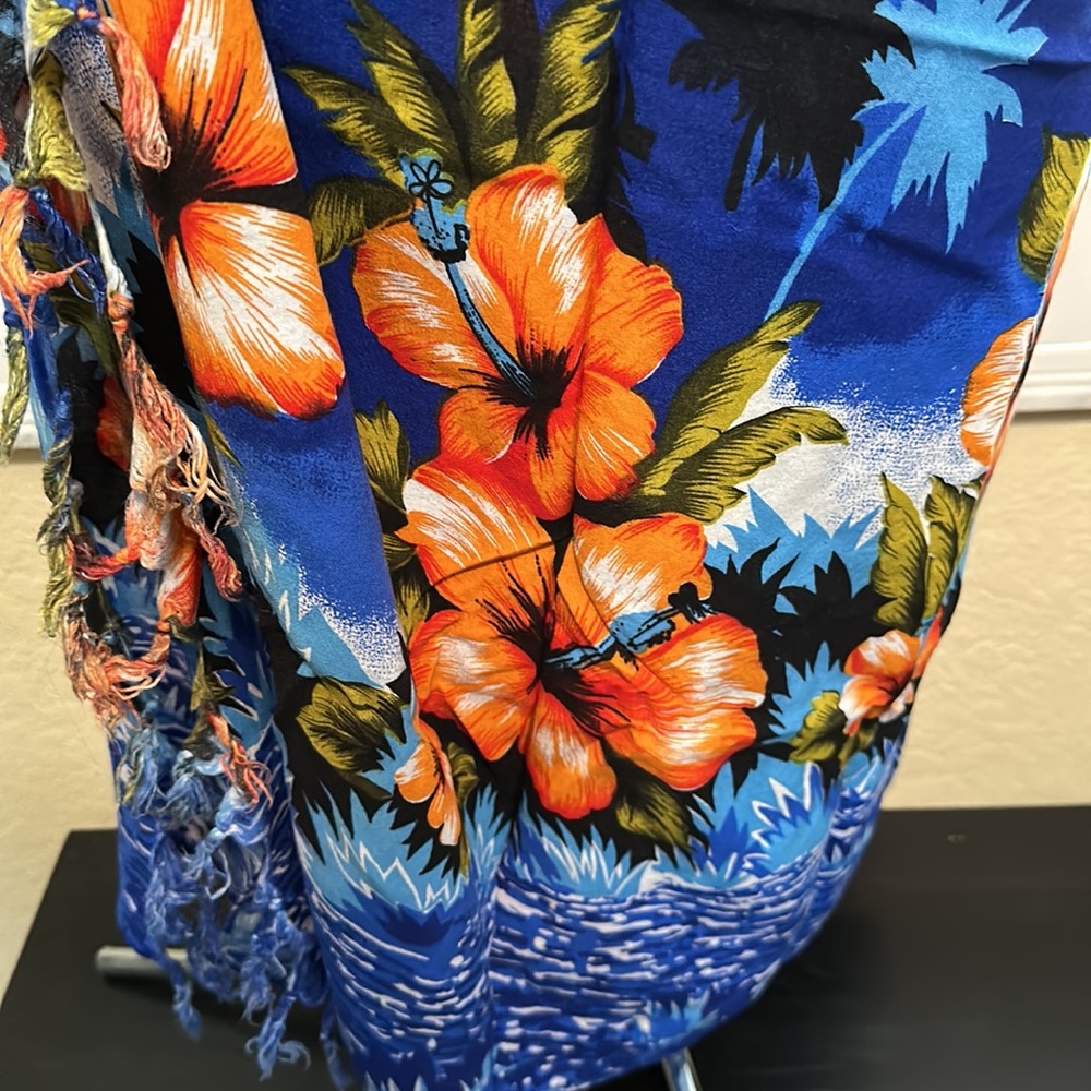 Bathing suit wrap - Picture 3 of 3
